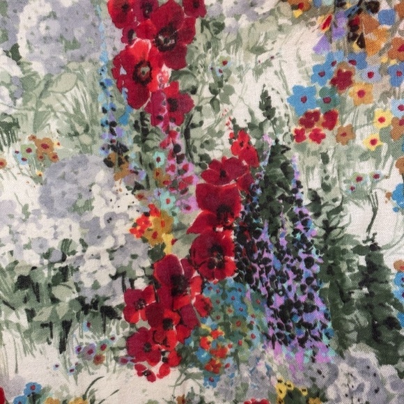 Vivienne Vintage Raw Edge Floral Square Scarf - Picture 9 of 16